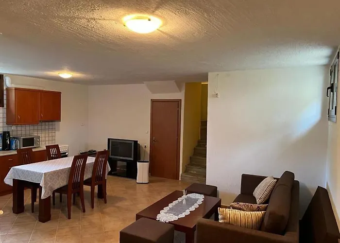 Zeus Viewpoint Villa: Three Floors Of Beauty